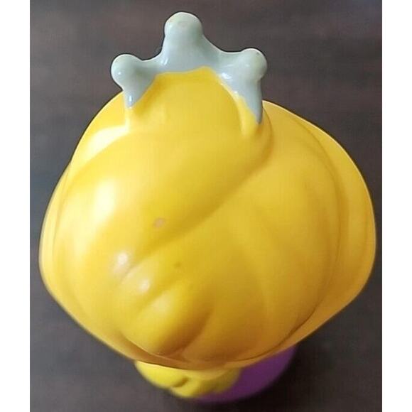 Disney Princess 4 Inch Rapunzel Vinyl Cake Topper & Toy - Picture 4 of 5